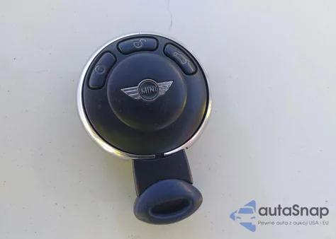 2010 Mini Cooper z USA, uszkodzony, nr VIN WMWMF3C56ATZ65306